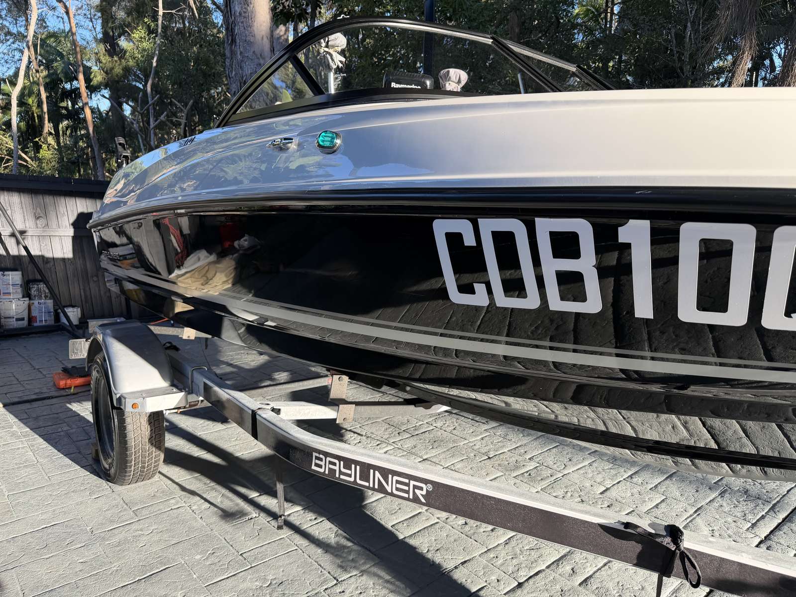 Boat cut and polish detailing on the Gold Coast